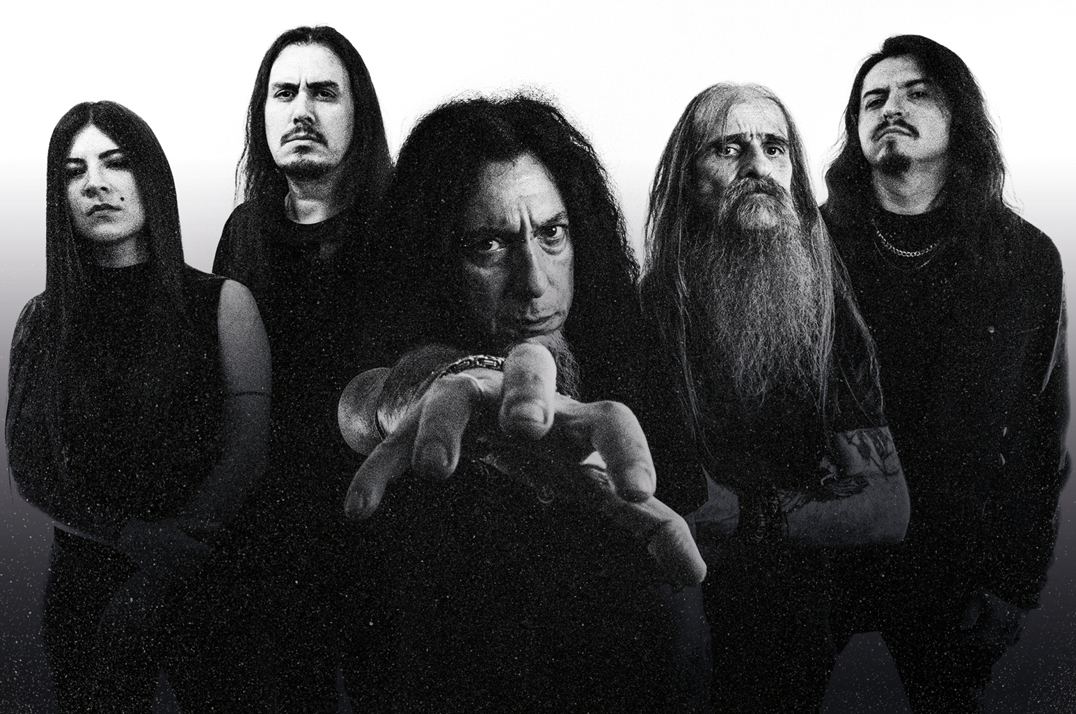 Korzus anuncia novos guitarristas e lança ‘No Light Within’; assista clipe