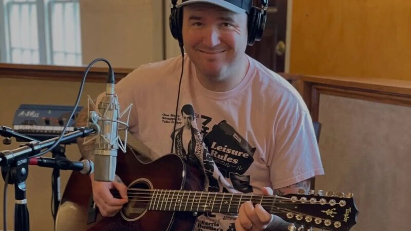 Chad Gilbert, guitarrista do New Found Glory, morre aos 45 anos