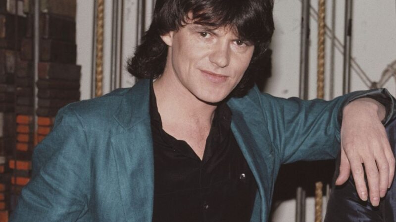 Peter Byrne, vocalista do Naked Eyes, morre aos 74 anos
